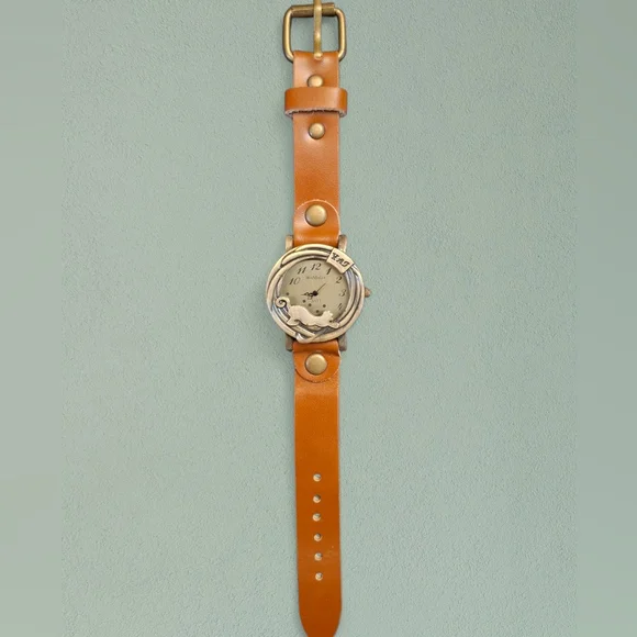 WoMaGe A577 Cute Cat Design Watch with Brown Strap - Picture 3 of 6